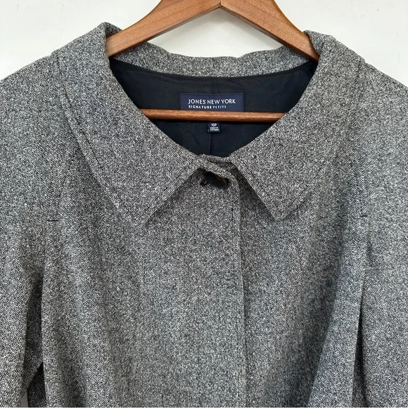 Jones New York Gray Belted Blazer, 3/4 Raglan Sleeves, Wool Blend, Lined, Petite - Picture 3 of 13
